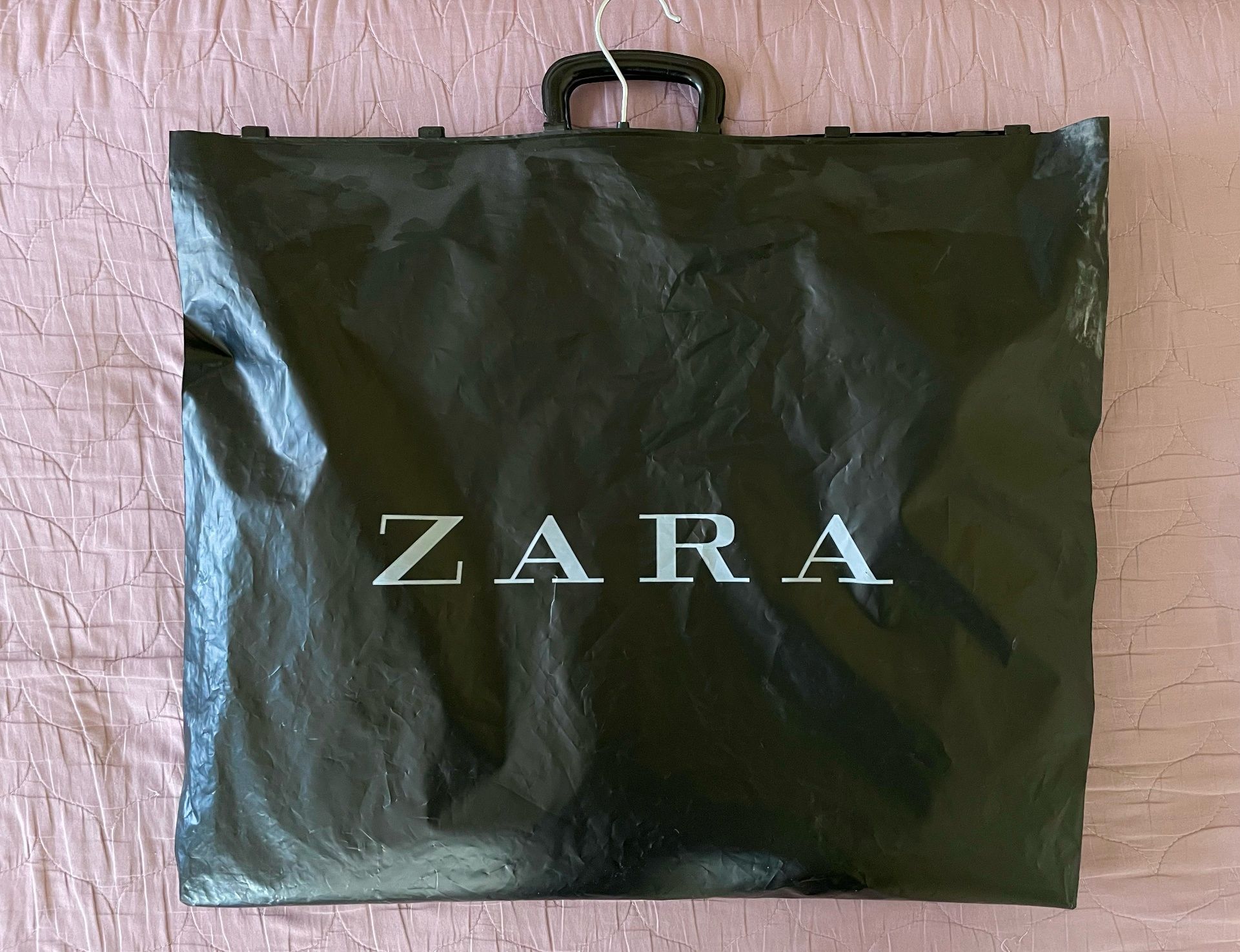 Официален мъжки костюм от Zara, комплект