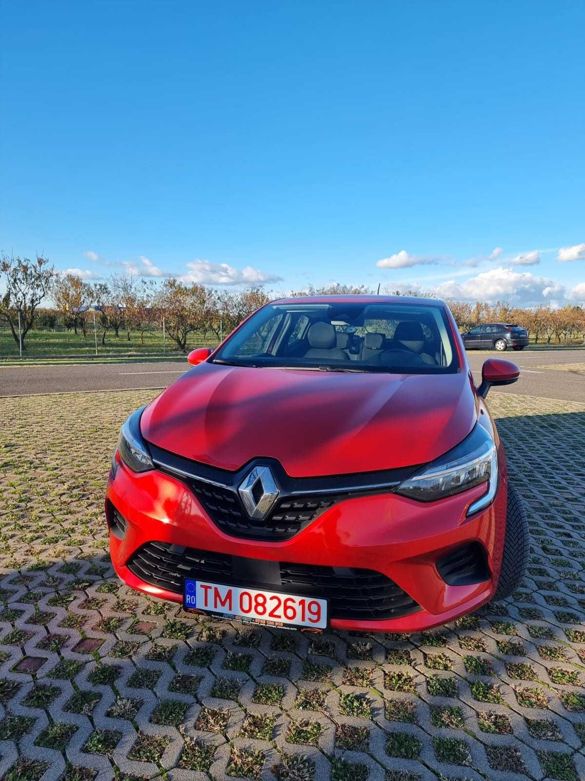 Renault Clio Hibrid - TVA DEDUCTIBIL !