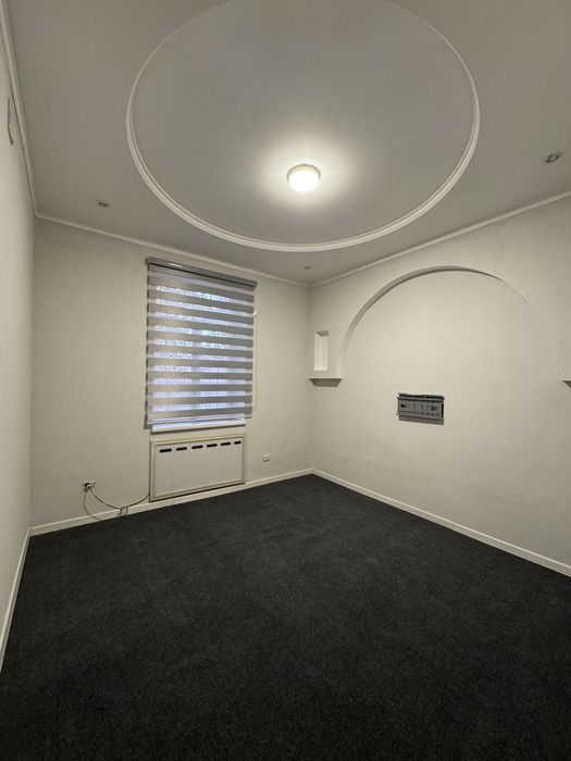 Под Офис сдаю помещение на Новомосковской