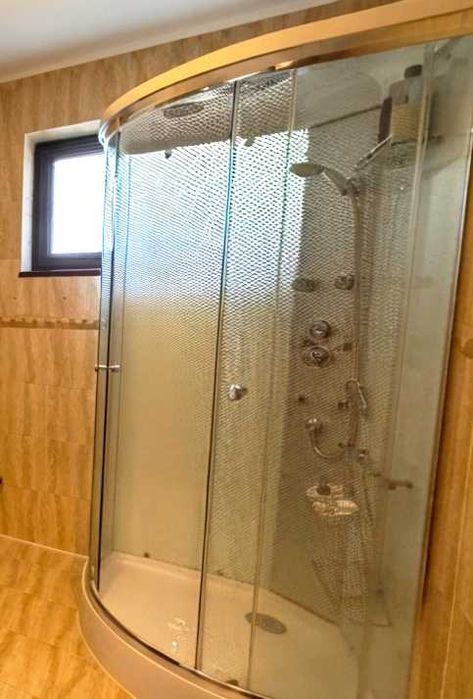 Cabină de duș joasă