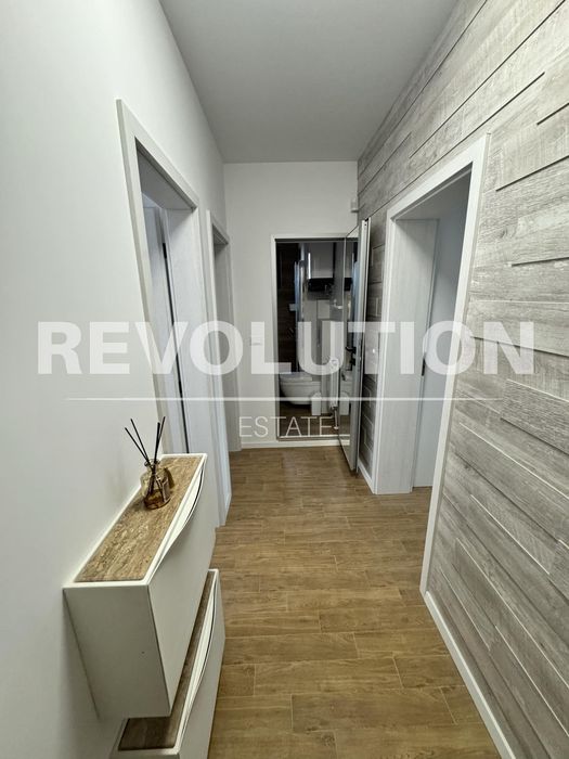 Дава се под наем Тристаен апартамент в Пловдив, Кършияка - 90 кв.м за 750 € - Снимка #12