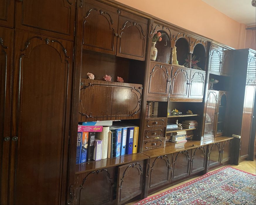 Mobilă din anii ‘80 ,,Păunița”, recondiționată