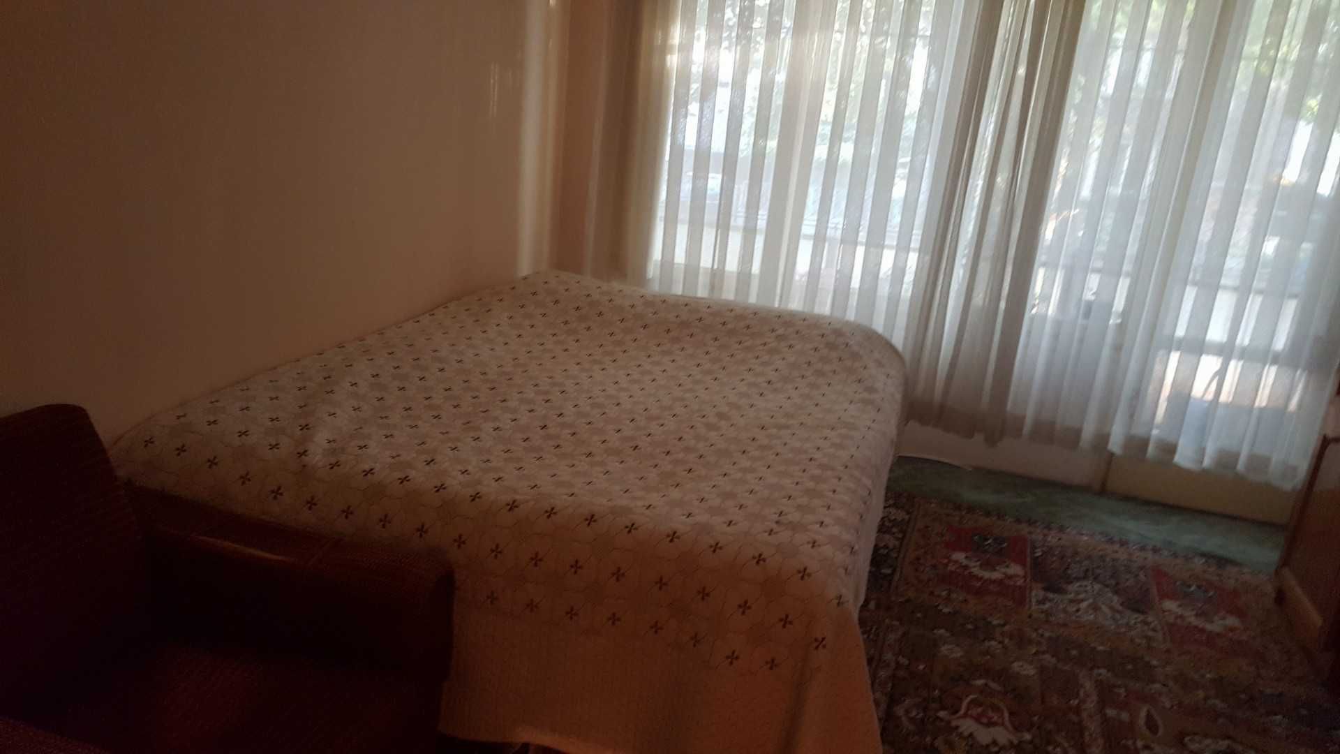 Отдава под наем тристаен апартамент в гр. Свищов