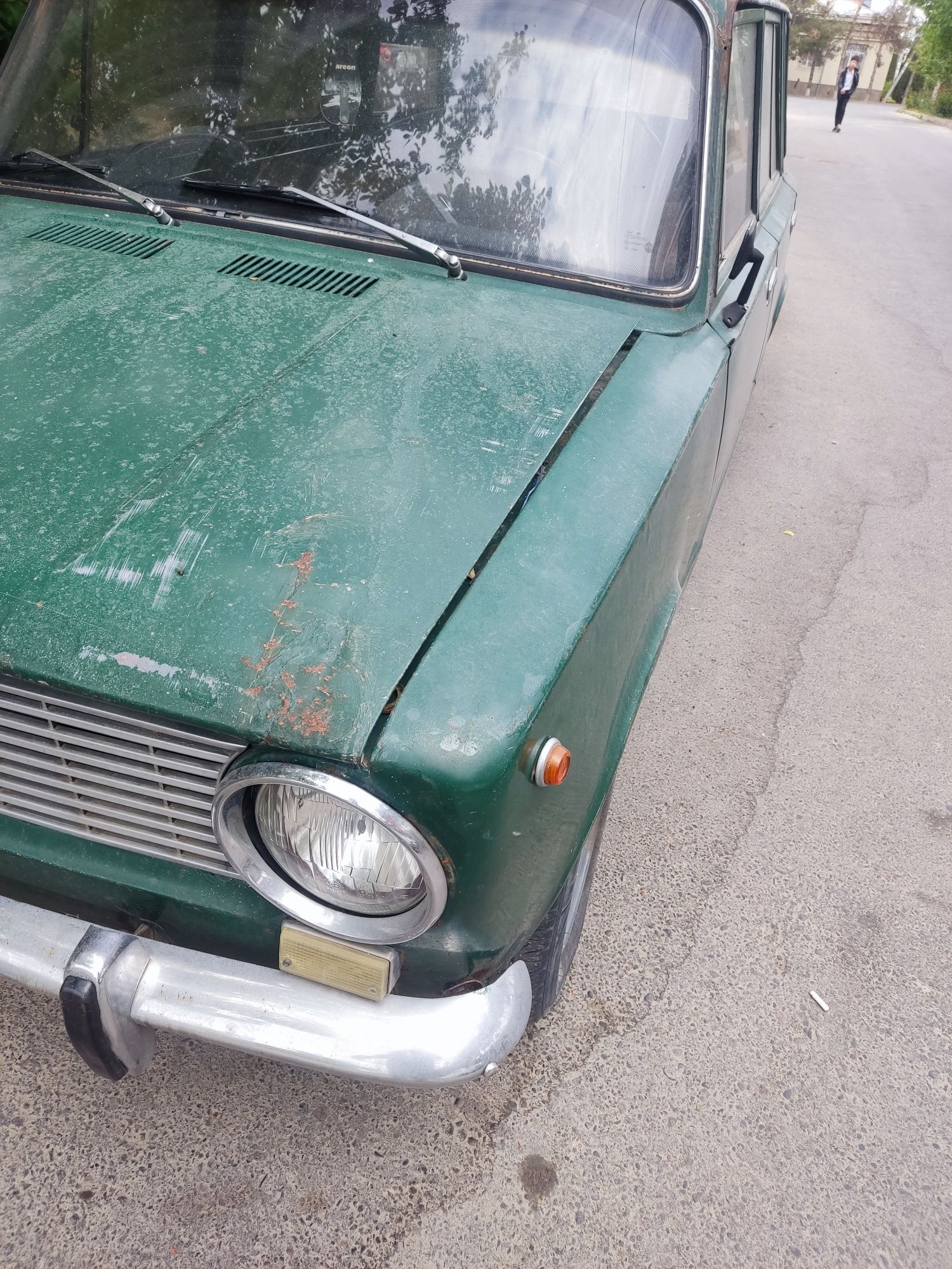 Vaz 2102 zapchaslari sotiladi