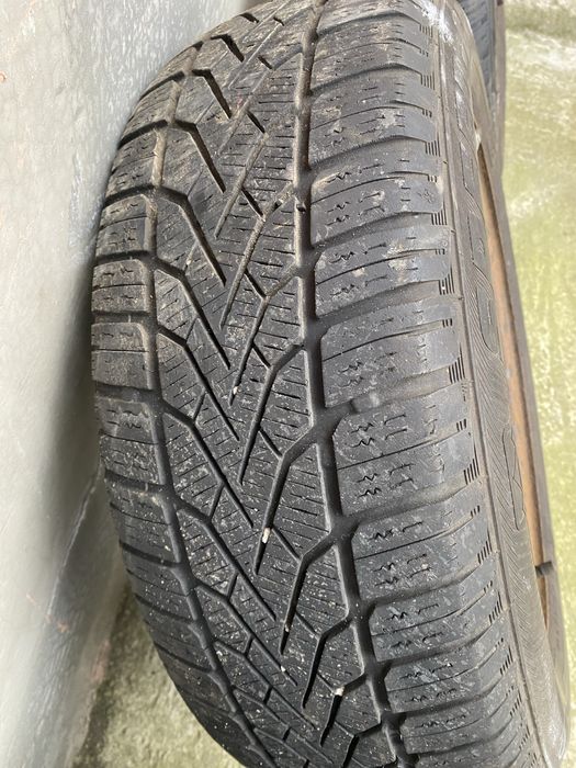 Roti anvelope iarna set complet 195/65/15T