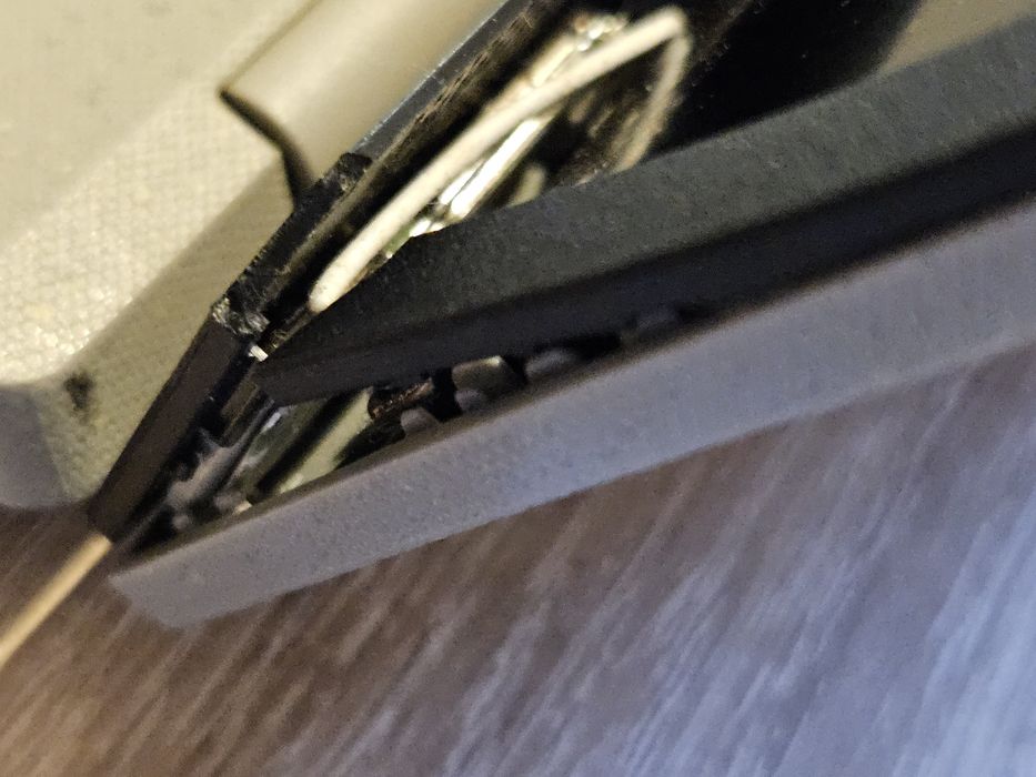 Problema balamale Acer aspire vero N20C5