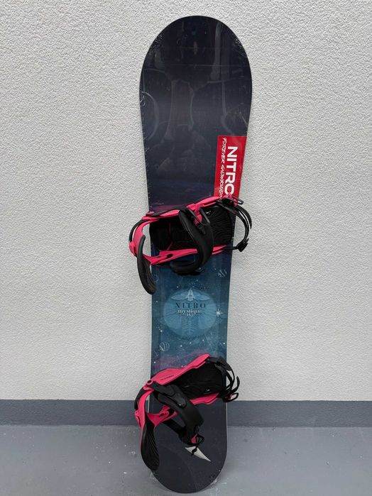 placa noua snowboard nitro mystique L142cm