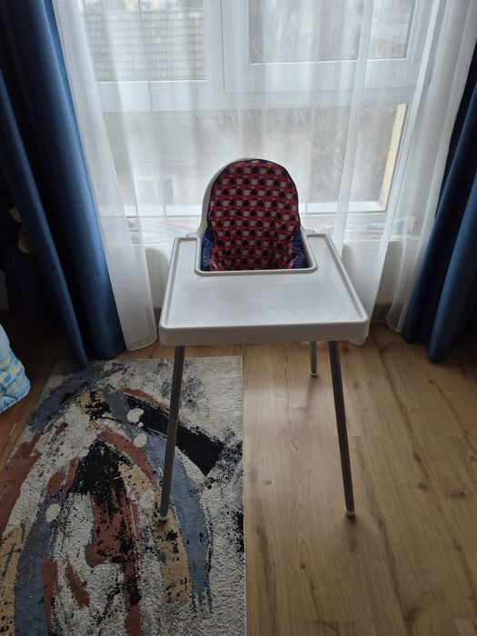 Scaun de masa copil
