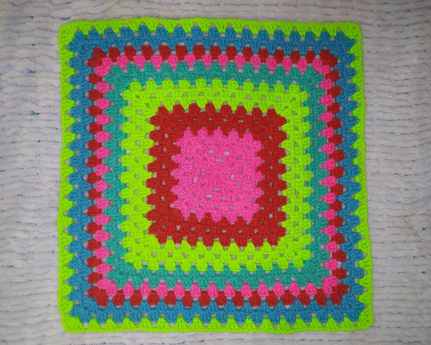 Продам вязаные салфетки