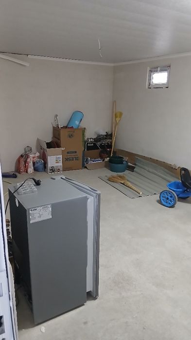 Dacha hovli sotiladi