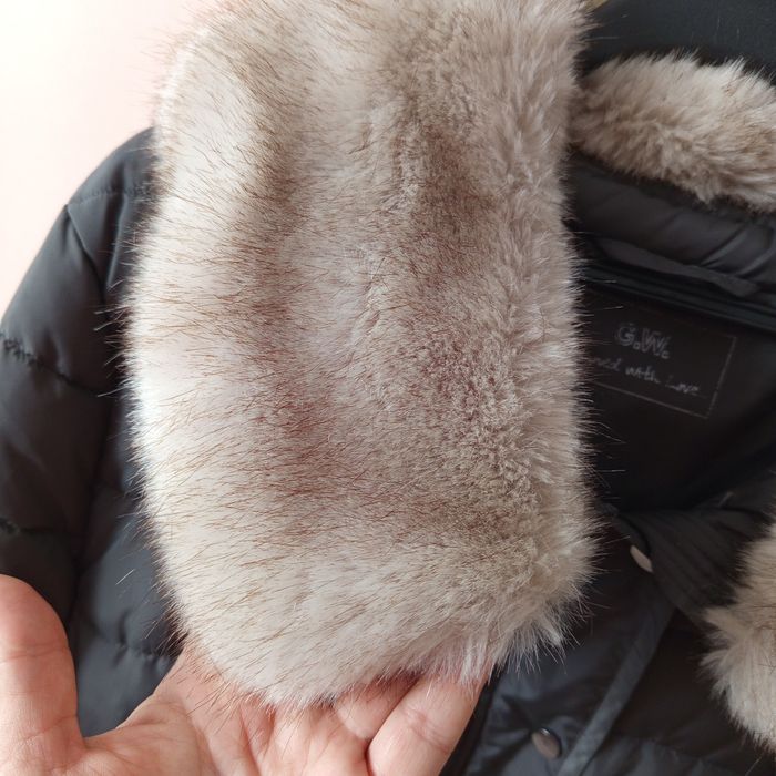 Дамско яке с пухкава яка 46 размер