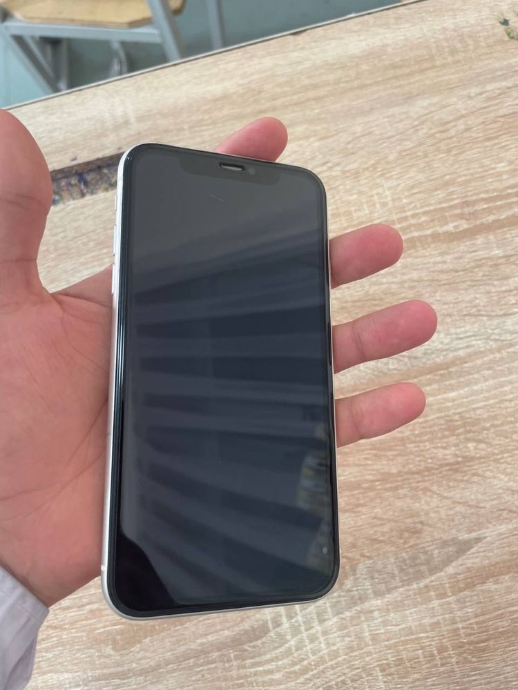 Iphone 11 joyi 64 talik rangi oq