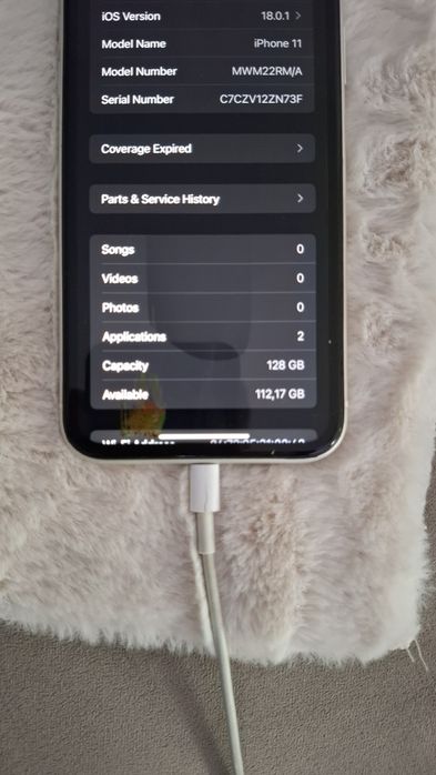 Iphone 11, 128 Gb. alb si verde mentă