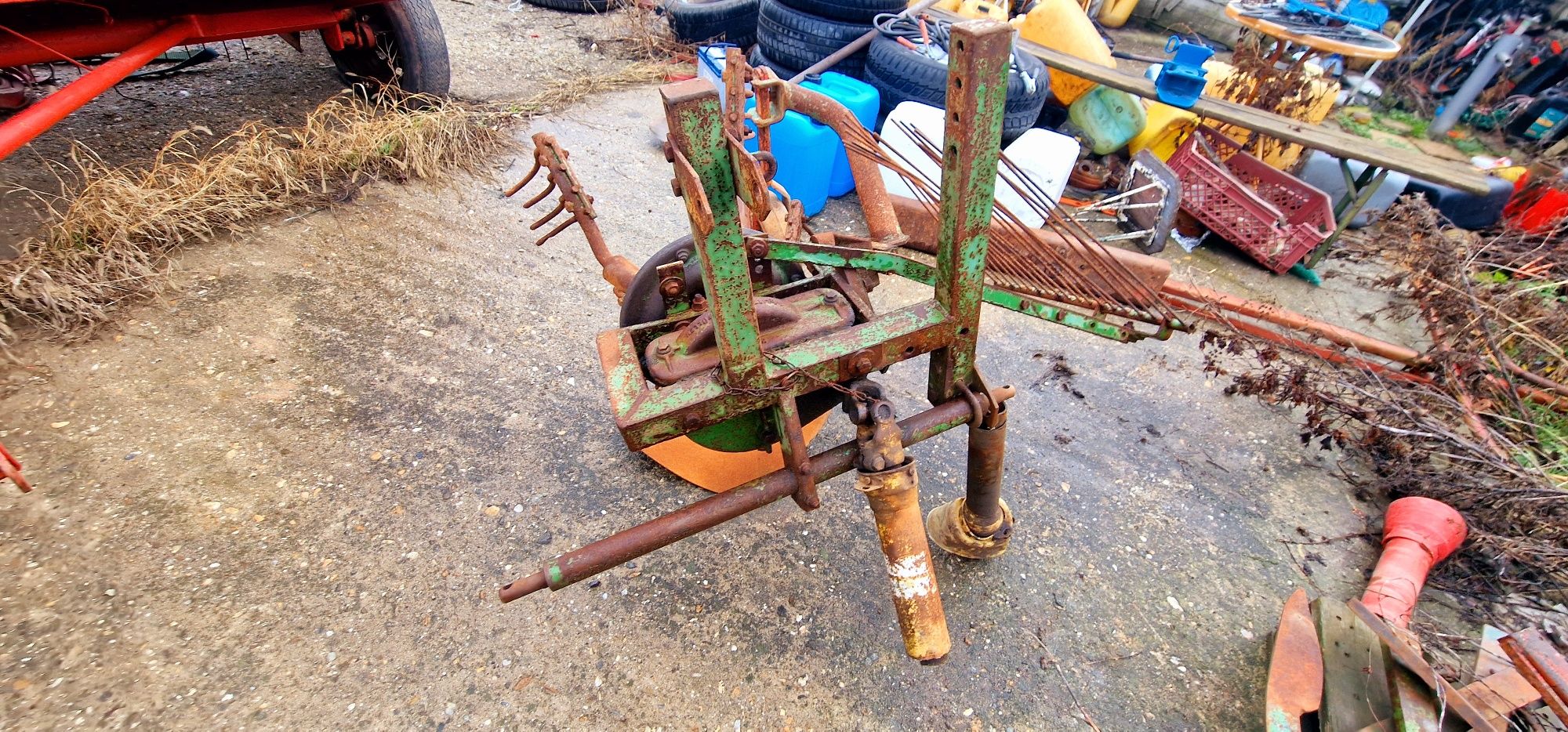 Masina de scos cartofi john deere