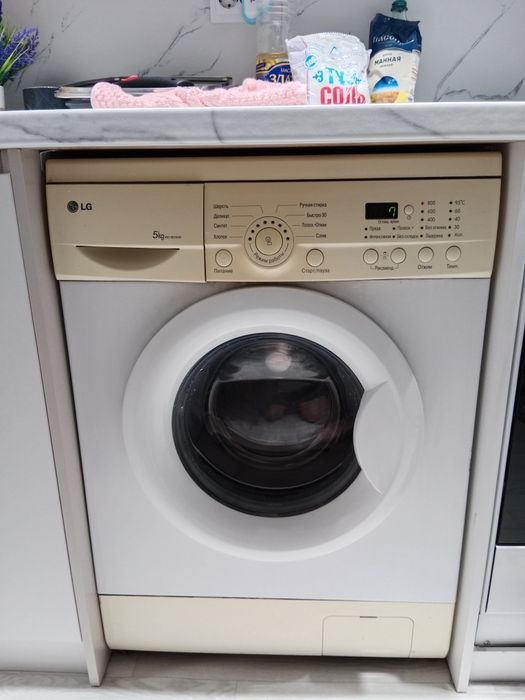 Продам стиральную машинку LG