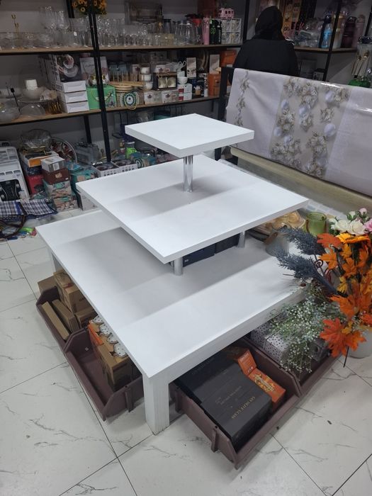 Стол стеллаж для посуды и т.д.