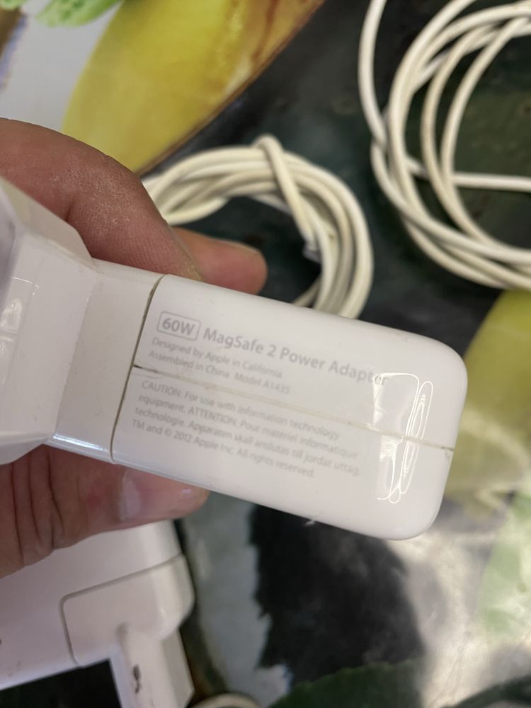 Зарядни Apple macbook