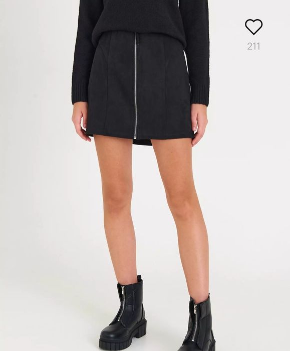 Fusta neagra cu fermoar+un top marime M