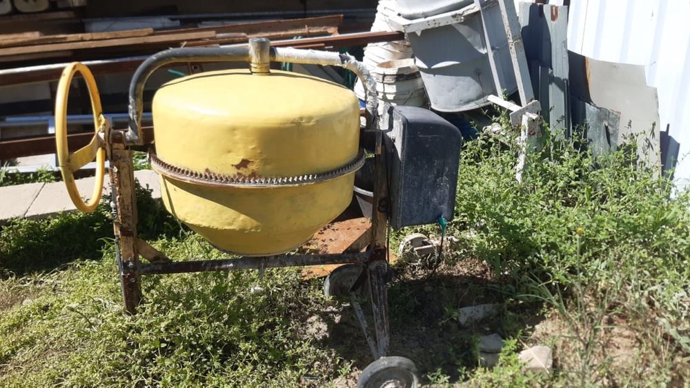 Продам бетономешалку