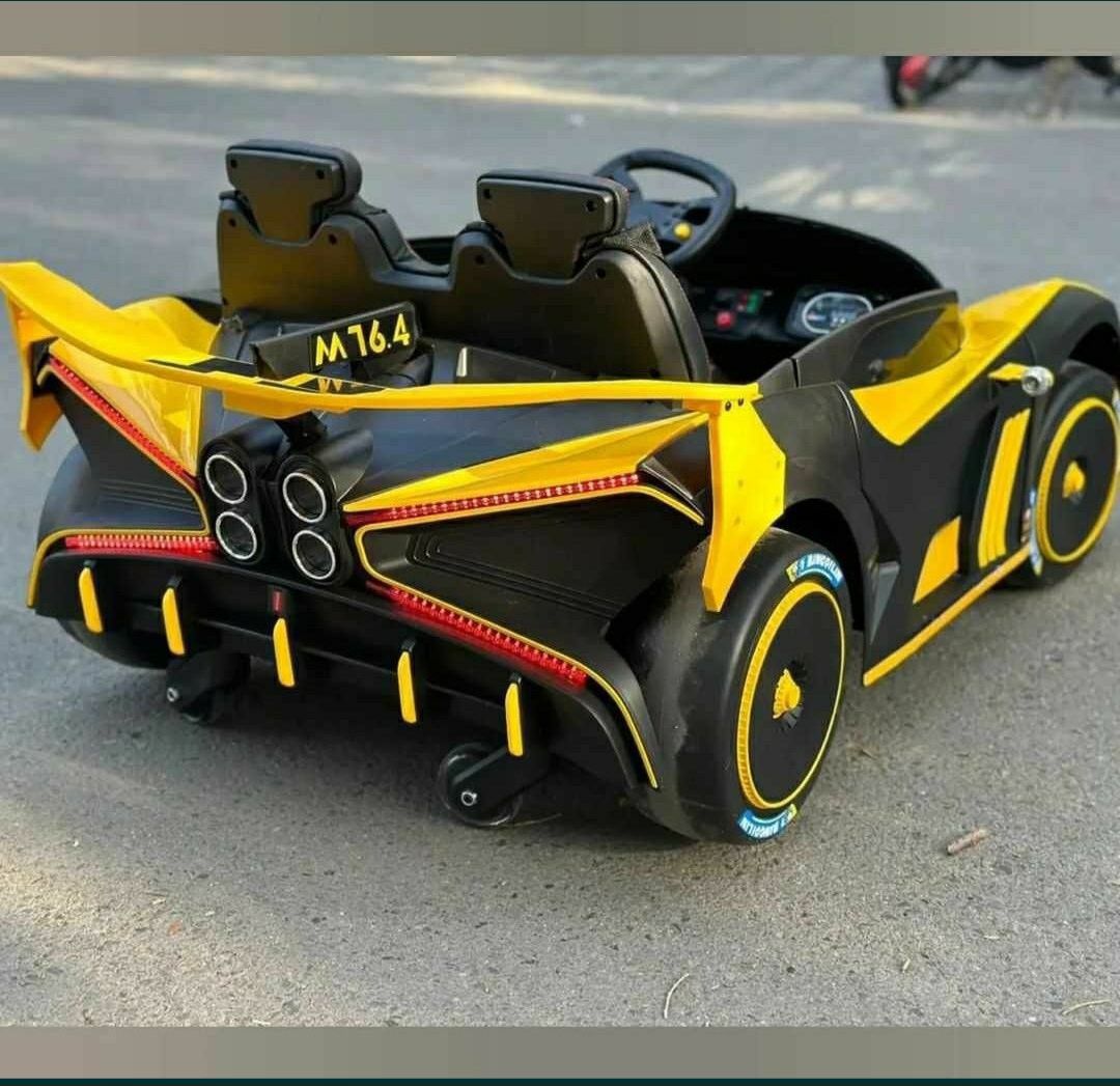 . Даставка бесплатная Детская машина электромобиль  Bugatti 24v