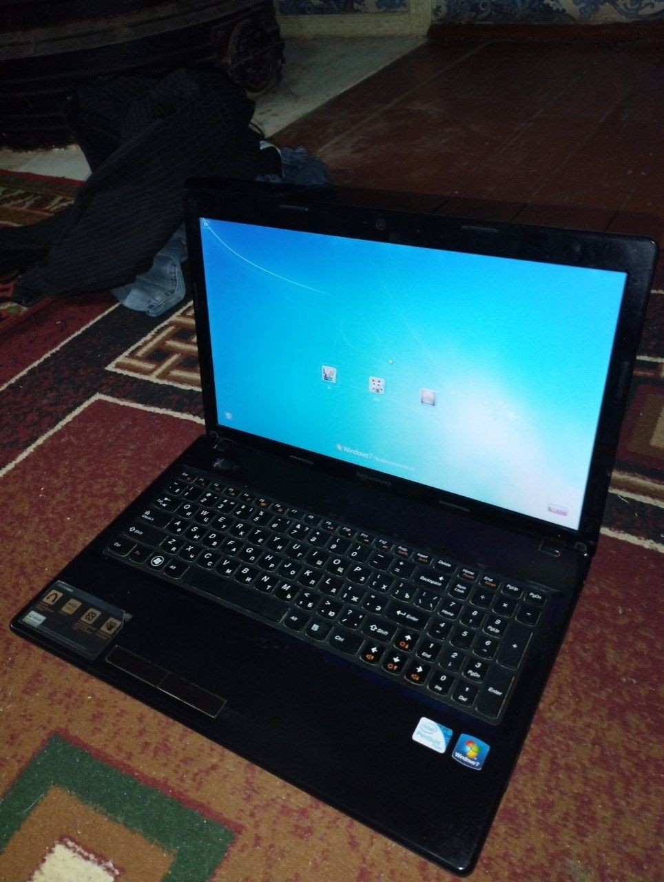 Notebook LENOVO sotiladi