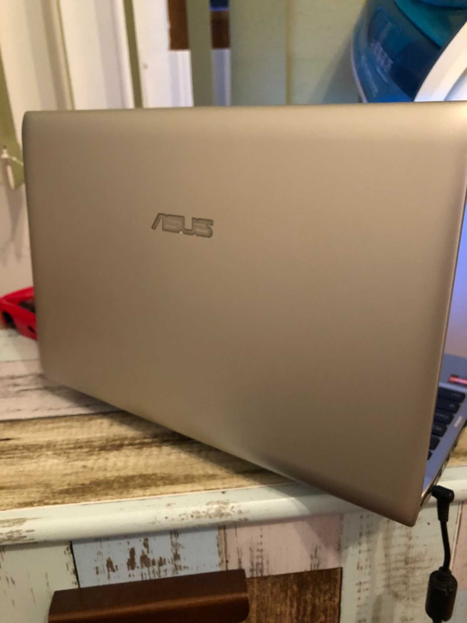 Лаптоп ASUS Notebook 122B 11.6 инча