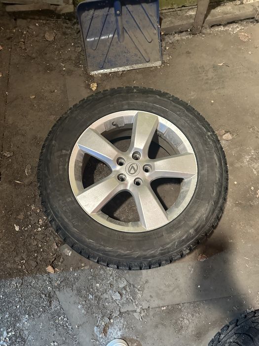 Продам комплект дисков на резине hankook