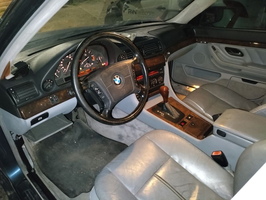 Бмв е38 735 с газ на части bmw