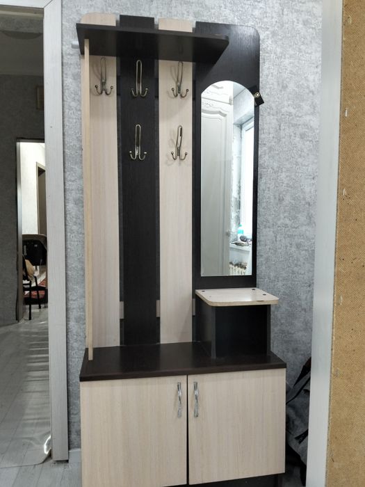 Продается прихожая срочно