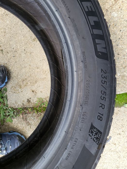 4бр 235/55/18гумите са за suv  много запазени