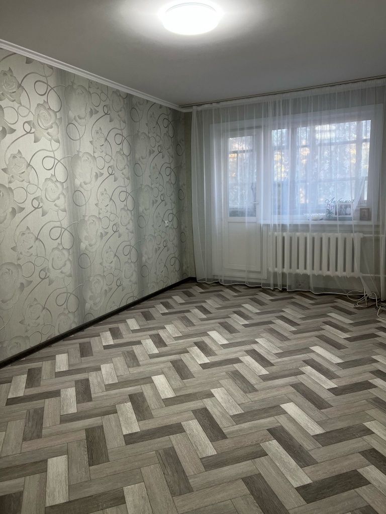 Продается 1-комн (7-37, 2 эт)