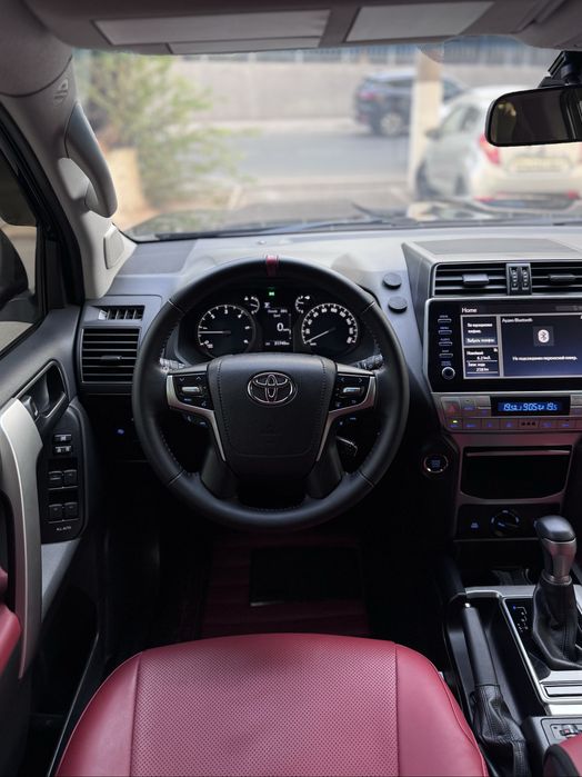 TOYOTA PRADO 150 70th Anniversary
