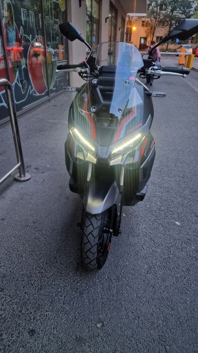 Vând motor scuter adventure, Daytona Virtus 125 cc. Permis categ B.