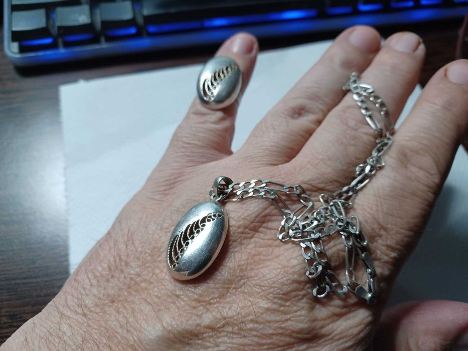 Superb set vintage argint cu lant, pandativ si inel cu model deosebit