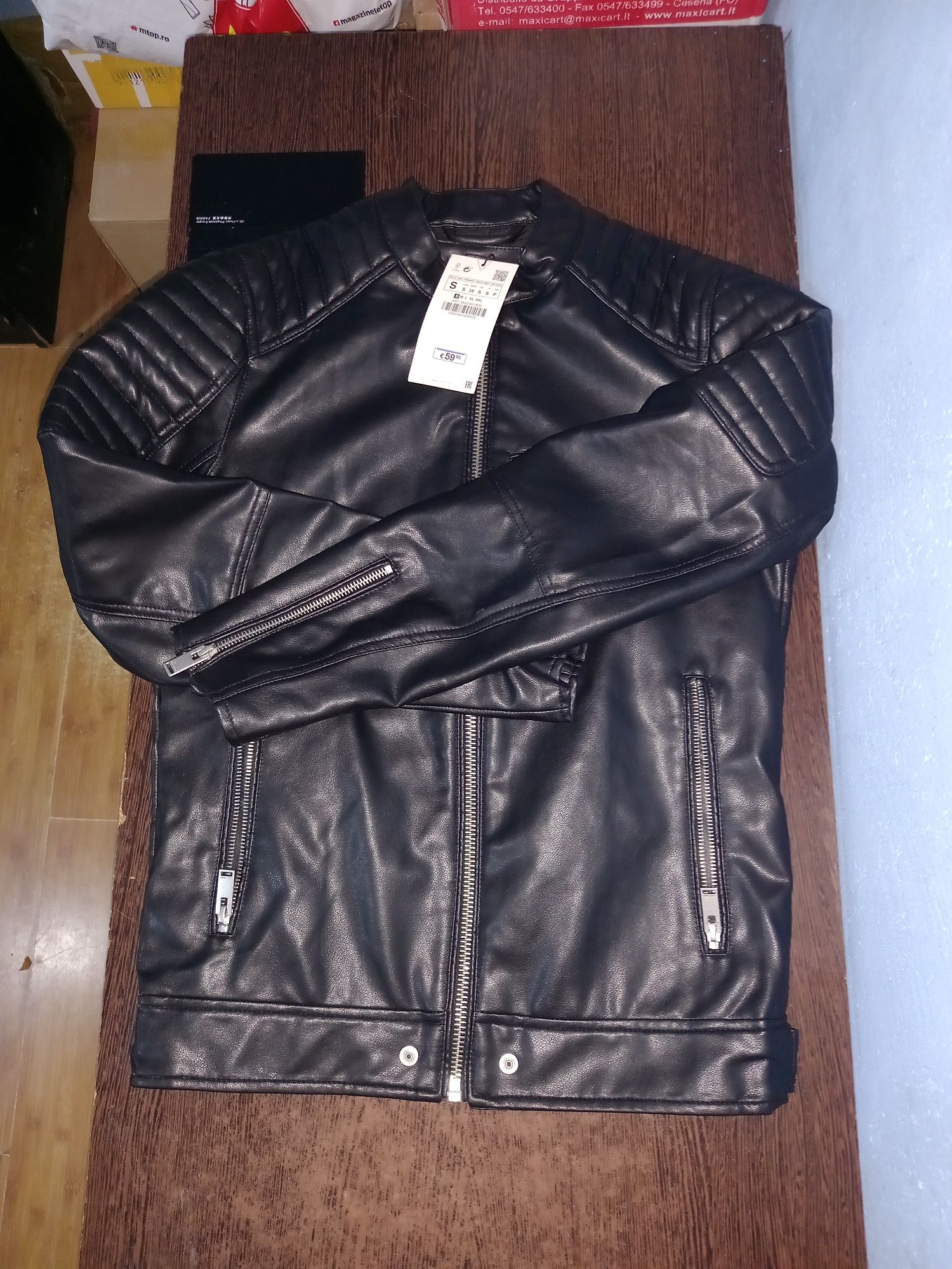 Geaca de piele neagra Zara S pentru barbati