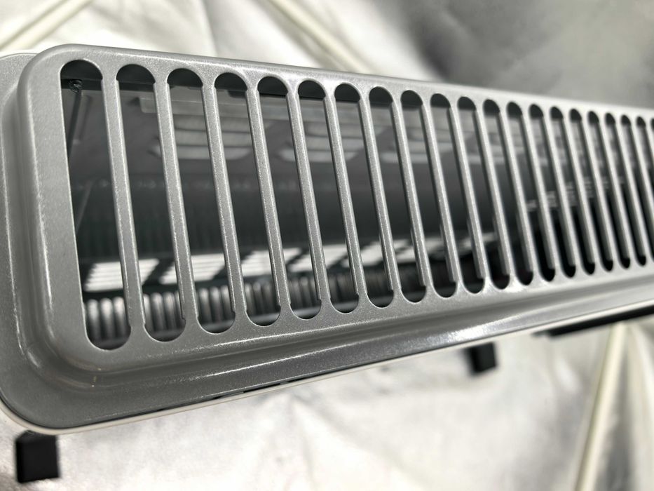Convector electric podea alb 2000W  139 lei