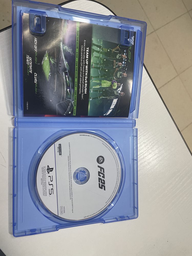 EA FC 25 PS5.