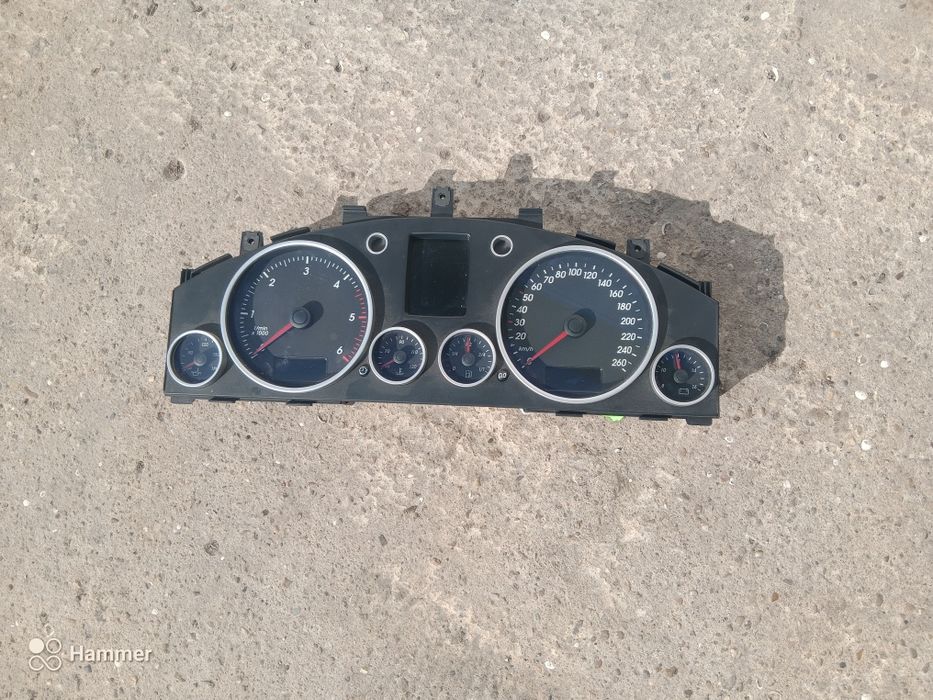 Продавам километраж за volkswagen touareg 2.5 R6 мотора автоматик