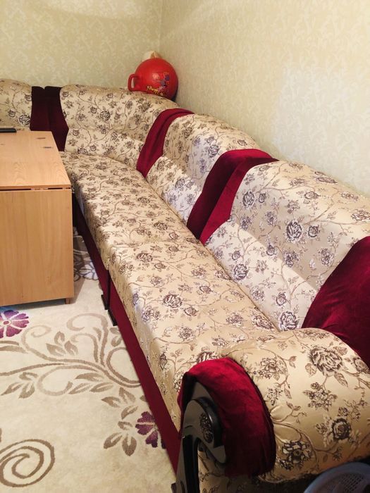 Мягкий уголок длЯ зала