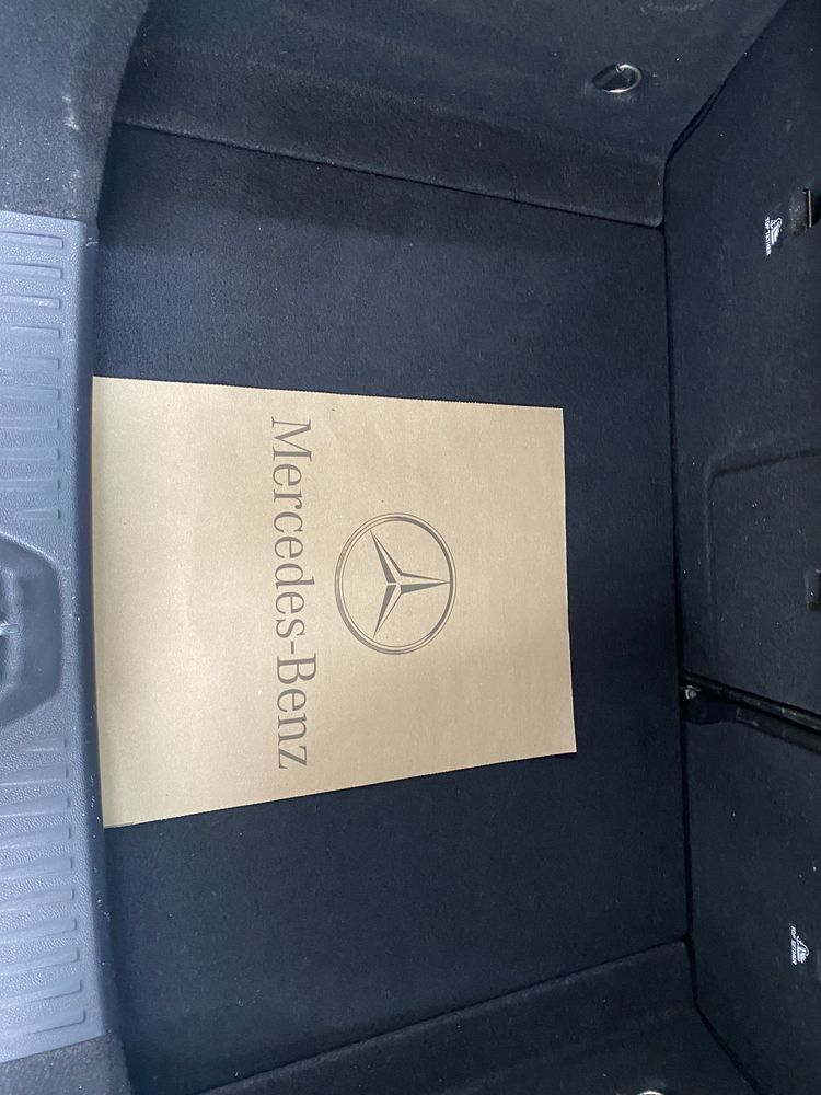 Хартиени постелки за автомобилни стелки Mercedes