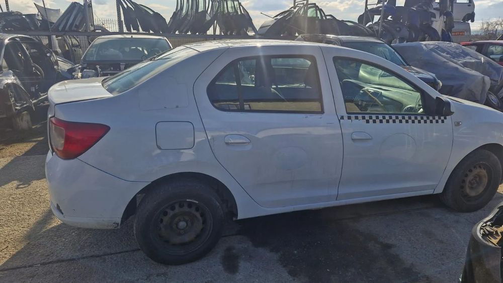 Dezmembram Dacia Logan 2 an 2015 motor 1.2 Benzina cod D4F-F7