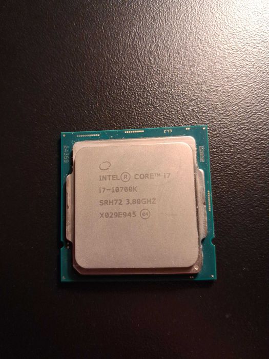 Unitate PC i7 10700K 5.1 GHz 8 core 16 thread 32GB RAM