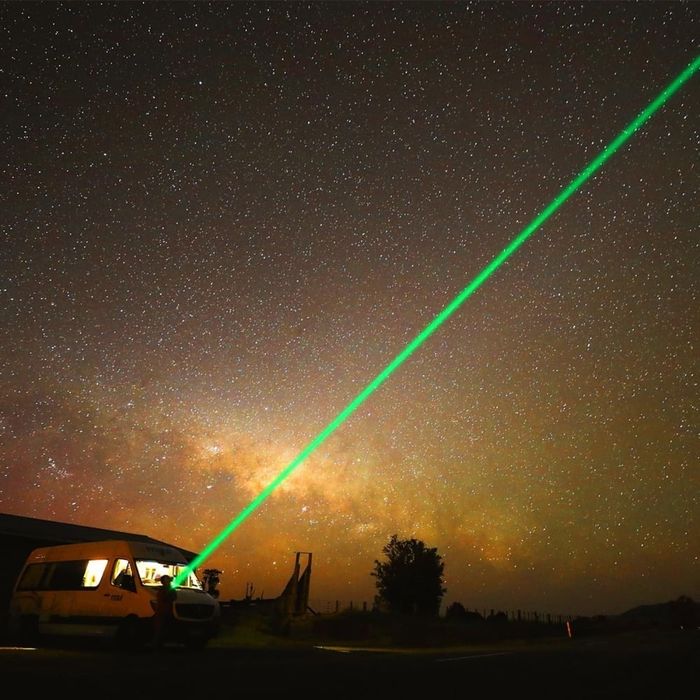 Laser pointer verde 10000 mw  nou