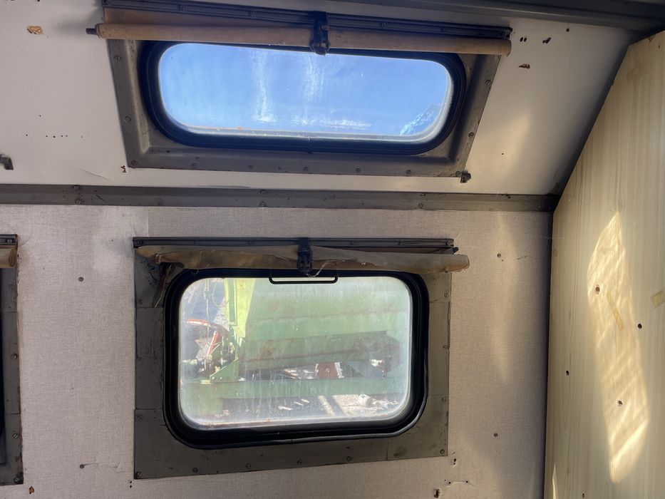 Военен фургон в добро състояние