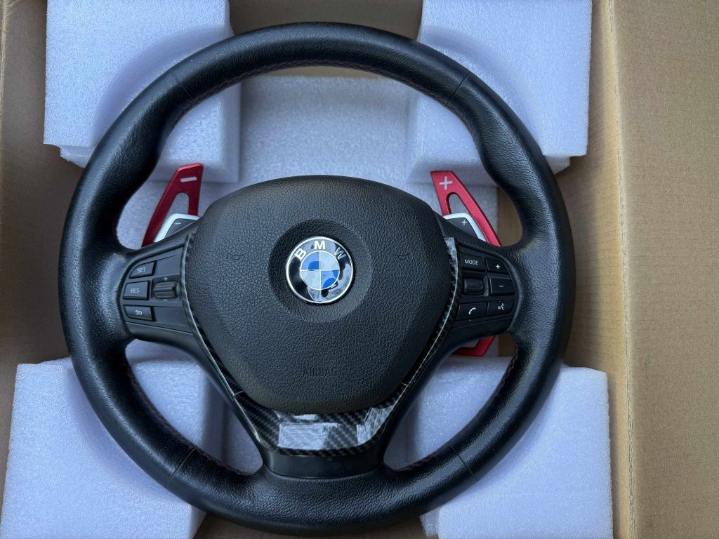 Продавам отличен волан с Airbag за BMW f30