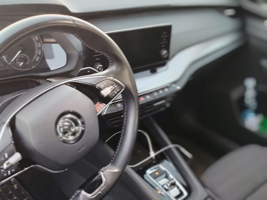 SKODA Octavia hibrid 1.0