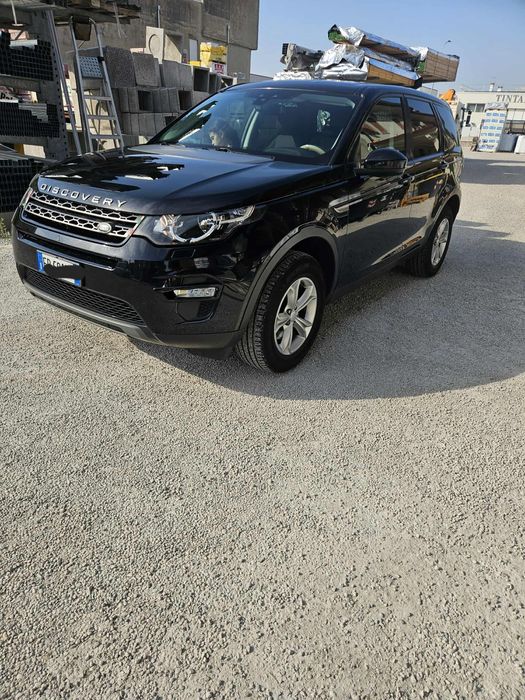 Land Rover Discovery 9,900€