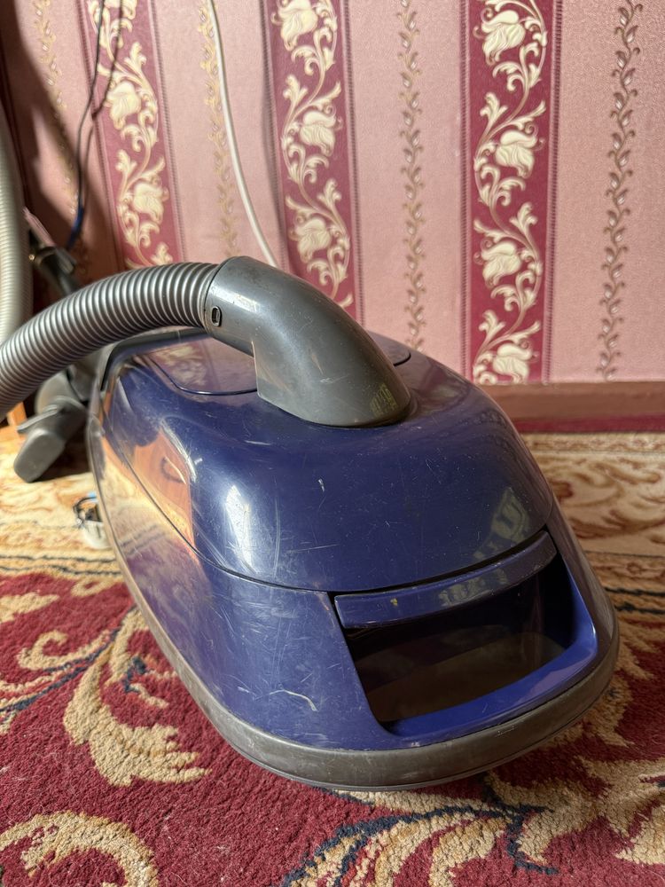 Продается Пылесос DAEWOO