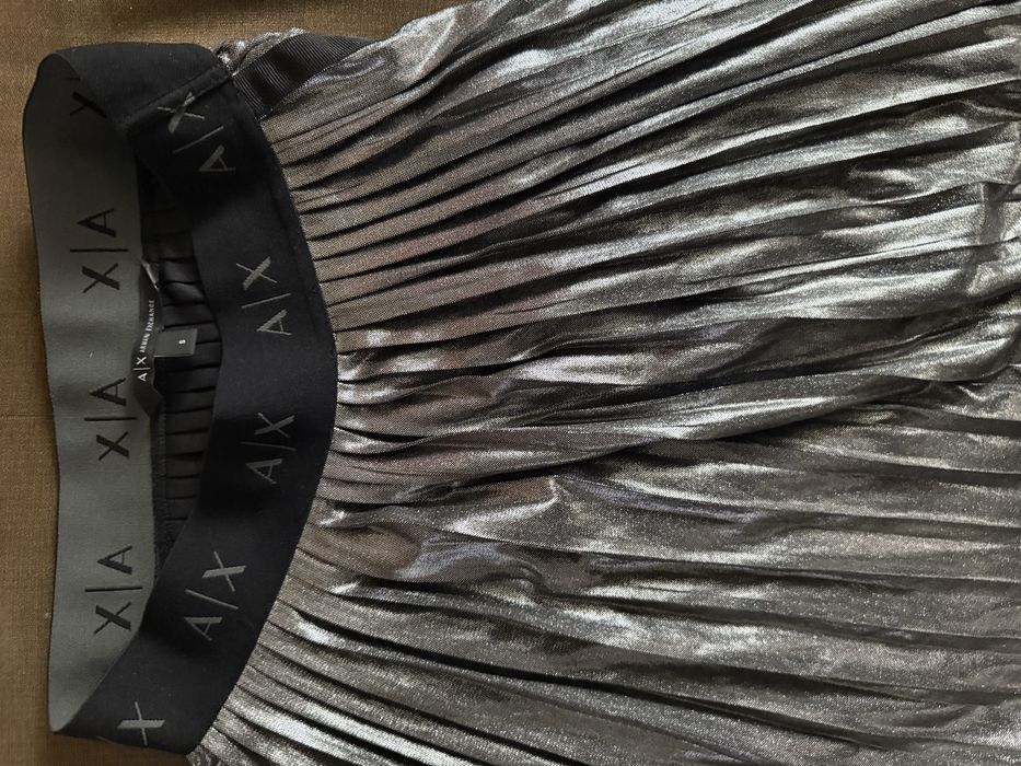 Armani exchange  , Armani , Guess