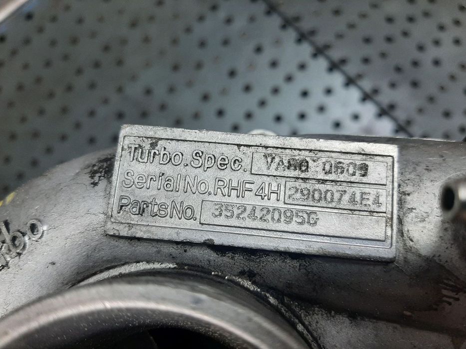 turbina 2.8 crd  chrysler voyager  enr  35242095g